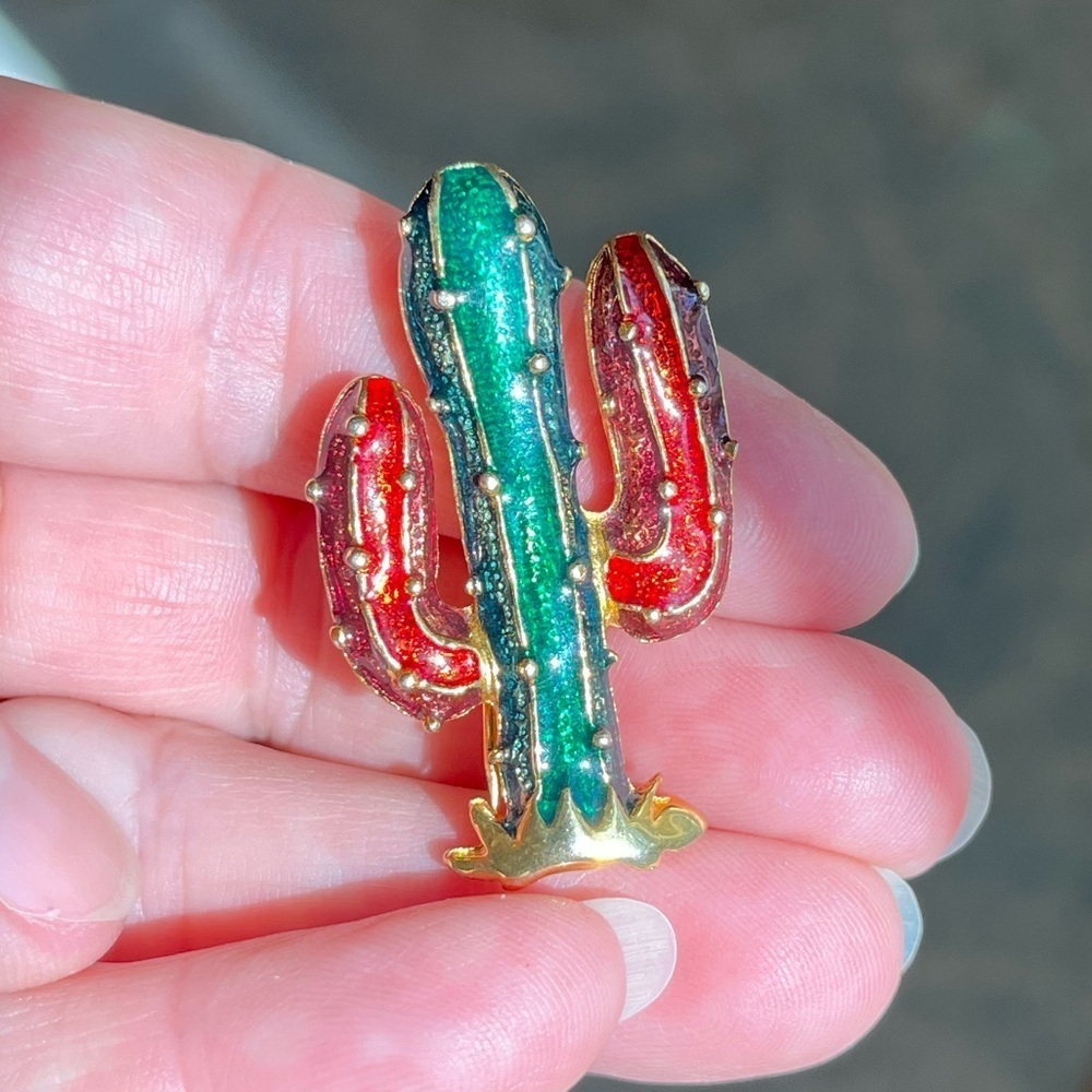 Cactus Brooch Gold Tone with Red and Green Enamel - Picture 7 of 12